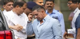 रॉबर्ट वाड्रा की फिर बढ़ी मुश्किलें , ED ने भगोड़े हथियार डीलर संजय भंडारी मामले में किया तलब, पूछताछ के लिए बुलाया