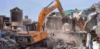 UP: श्रावस्ती के बाद अब इस शहर में चला ‘बाबा का बुलडोजर’, 12 मदरसे जमींदोज, 25 और निशाने पर