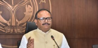 UP में पोस्टमार्टम व्यवस्था में बड़ा सुधार, अब सिर्फ 4 घंटे में पूरी होगी प्रक्रिया, डिप्टी सीएम ब्रजेश पाठक का निर्देश