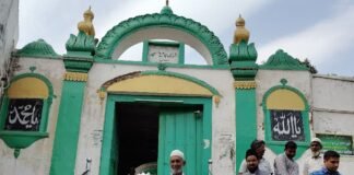 Sambhal: शाही जामा मस्जिद पर गहराया विवाद, अदालत में नमाज रोकने की उठी मांग