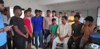 बस्ती: राज्यमंत्री असीम अरुण ने सर्वोदय विद्यालय में बिताए 15 घंटे, शिक्षकों की कमी समेत व्यवस्थाओं में सुधार के दिए निर्देश