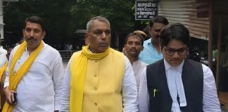 Mau: ओमप्रकाश राजभर ने MP-MLA कोर्ट में किया सरेंडर, 2019 की जनसभा से जुड़ा मामला