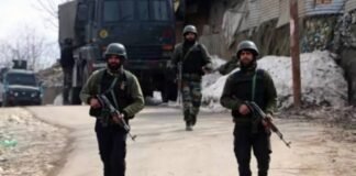 कश्मीर के कुलगाम में 9वें दिन भी एनकाउंटर जारी, दो जवान शहीद, एक आतंकी भी मारा गया