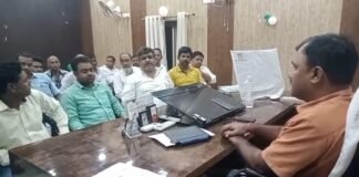 संतकबीरनगर: सेमरियावां ब्लॉक में बैठकों से दूरी पर घमासान, पूर्व प्रमुख ने लगाए गंभीर आरोप