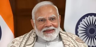 प्रधानमंत्री नरेंद्र मोदी मना रहे आज 75वां जन्मदिन, सीएम योगी से लेकर इन विपक्षी नेताओं ने दी बधाई