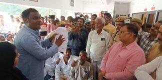 संतकबीरनगर: सेमरियावां पूर्व प्रमुख मुमताज व उनके भाई समेत 106 लोगों पर मुकदमा दर्ज