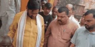 लखनऊ: पेशाबकांड पर मचा सियासी बवाल, चंद्रशेखर आजाद बोले- यह दलित विरोधी मानसिकता का नंगा प्रदर्शन है