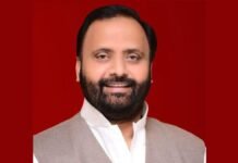 ‘अगर खेसारी नचनिया हैं, तो हेमा मालिनी कौन…’, NDA पर भड़के सपा विधायक ओमप्रकाश सिंह