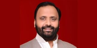 ‘अगर खेसारी नचनिया हैं, तो हेमा मालिनी कौन…’, NDA पर भड़के सपा विधायक ओमप्रकाश सिंह