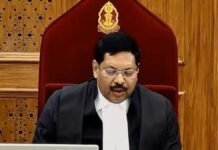 सुप्रीम कोर्ट में CJI बीआर गवई पर हमला, ‘सनातन का अपमान नहीं सहेंगे’ कहकर वकील ने फेंका जूता