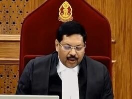 सुप्रीम कोर्ट में CJI बीआर गवई पर हमला, ‘सनातन का अपमान नहीं सहेंगे’ कहकर वकील ने फेंका जूता