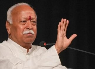 ‘अगर हिंदू नहीं रहेगा तो दुनिया नहीं रहेगी…’, मणिपुर में गरजे RSS चीफ मोहन भागवत