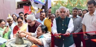 यूपी माटीकला मेलों ने रचा रिकॉर्ड, उत्पादों की बिक्री में 27.7% की बढ़ोतरी, 4.20 करोड़ का आंकड़ा पार