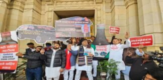‘काली कमाई पर करो बुलडोजर करवाई…’, कोडीन सिरप मुद्दे पर यूपी विधानसभा में विपक्ष का जोरदार हंगामा