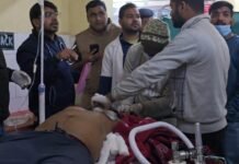 संतकबीरनगर में बाइक सवार अज्ञात हमलावरों ने सरेराह युवक को मारी गोली, गंभीर