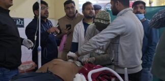 संतकबीरनगर में बाइक सवार अज्ञात हमलावरों ने सरेराह युवक को मारी गोली, गंभीर