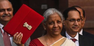 भारत की अर्थव्यवस्था की गति कितनी तेज? वित्त मंत्री निर्मला सीतारमण ने पेश किया इकनॉमिक सर्वे