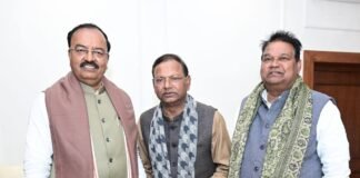 उप मुख्यमंत्री केशव प्रसाद मौर्य से मिले पंकज चौधरी और रविंद्र कुशवाहा, शिष्टाचार मुलाकात से सियासी हलचल