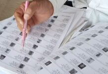 UP SIR: चुनाव आयोग 1.04 करोड़ मतदाताओं को भेजेगा नोटिस, सूची में नाम शामिल कराने के लिए वोटरों को करना होगा यह काम