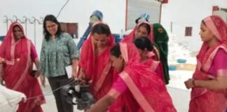 महिला उद्यमिता की नई मिसाल, गो सेवा से लखपति बनीं झांसी की प्रवेश कुमारी, पशु चारा निर्माण यूनिट की स्थापित