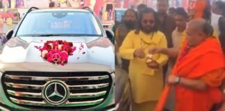 सतुआ बाबा का जलवा! डिफेंडर, पोर्शे के बाद काफिले में मर्सिडीज बेंज की एंट्री