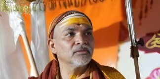 ठंड में 5 दिन का धरना पड़ा भारी! माघ मेले में शंकराचार्य अविमुक्तेश्वरानंद की बिगड़ी तबीयत