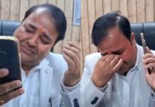 ‘फर्जी दिव्यांग सर्टिफिकेट, सरकारी नौकरी और BJP से टिकट की दावेदारी…’, योगी के समर्थन में इस्तीफा देने वाले GST अधिकारी प्रशांत कुमार सिंह की खुली पोल