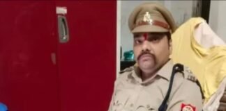 गोरखपुर के फर्जी IPS की असली कहानी सुन आप रह जाएगें दंग!