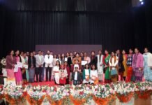 उत्तर प्रदेश दिवस के अवसर पर गोरखपुर कार्यक्रम का भव्य आयोजन किया गया