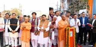 गोरखपुर:मुख्यमंत्री ने किया खजांची चौराहा फ्लाईओवर और बरगदवा-नकहा रेल ओवरब्रिज का लोकार्पण