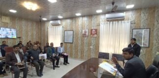 गोरखपुर: बेड एंड ब्रेकफास्ट योजना को लेकर डीएम ने बुलाई अहम बैठक