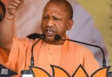 ‘बंट गए तो कटने के रास्ते खुल जाएंगे ,सीतापुर में गरजे CM योगी,