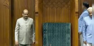 लोकसभा में बड़ा राजनीतिक मोड़, विपक्ष ने स्पीकर ओम बिरला के खिलाफ अविश्वास प्रस्ताव का नोटिस दिया