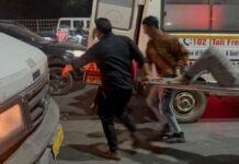 नोएडा: हाईवे पर हादसे में मदद कर रहे ट्रक चालकों को कुचला, दो की मौत, तीन घायल