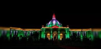 उत्तर प्रदेश का विधानसभा लाइटिंग से जगमगाया,बजट सत्र से पहले सतीश महाना ने दिखाई आधुनिक सजावट