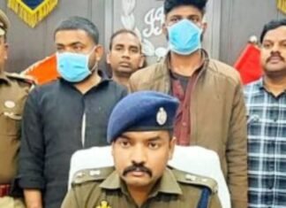 अमेठी में कबाड़ व्यापारी अपहरण का खुलासा, 4.5 लाख नगद, तमंचा और कार बरामद, 2 गिरफ्तार