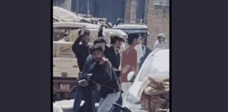 UP: गोरखपुर में दो गुटों में चले ईंट-पत्थर, सड़क पर मचा तांडव