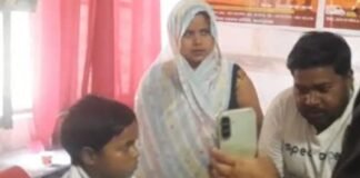 ‘तेज दर्द, उल्टी, चक्कर, घबराहट…’, फर्रुखाबाद में एल्बेंडाजोल दवा खाते ही 20 से ज्यादा बच्चों की हालत बिगड़ी, स्कूल में अफरा-तफरी