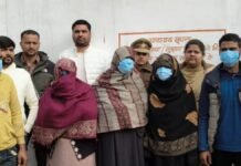 ‘कबाड़ी बनकर रेकी, फिर मास्क लगाकर डायमंड शोरूम में की चोरी…’, सहारनपुर में फिल्मी अंदाज़ में चोरी का मामला आया सामने