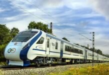 IRCTC का बड़ा कदम, वंदे भारत स्लीपर ट्रेनों में बदला कैटरिंग सिस्टम, अब नॉन-वेज भी मिलेगा