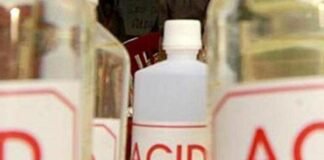 प्रेम प्रसंग का खौफनाक अंत! आगरा में प्रेमिका ने प्रेमी पर डाला एसिड अटैक, कोर्ट ने सुनाई उम्रकैद की सजा