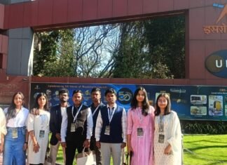 UP: दीनदयाल उपाध्याय गोरखपुर विश्वविद्यालय के नौ छात्रों ने भारतीय तकनीकी कॉन्फ्रेंस- 2025 में किया दमदार प्रतिनिधित्व