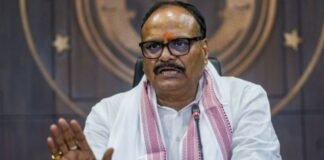 ‘तेल लगाओ डाबर का, नाम मिटाओ बाबर का…’, बोले डिप्टी सीएम बृजेश पाठक