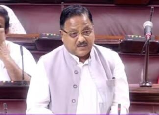 बीजेपी सांसद डॉ. राधा मोहन दास अग्रवाल की मांग, विदेश में कमाई करने वालों से माता-पिता की सेवा का सर्टिफिकेट अनिवार्य, नहीं तो पासपोर्ट रद्द करने का प्रस्ताव