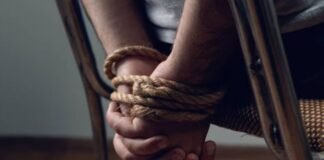 ‘बोलेरो में जबरन बैठाया, आंखों पर पट्टी बांध दी और फिर जमकर पीटा…’,अमेठी में व्यापारी से फिरौती का खौफनाक मामला, परिजनों से मांगी 5 लाख की फिरौती