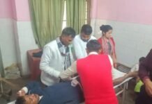 महाशिवरात्रि के लिए गंगाजल लेने जा रहे श्रद्धालुओं की बाइक-ऑटो में भीषण टक्कर, 4 गंभीर रूप से घायल