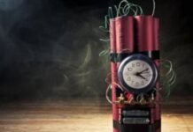 लखनऊ: कचहरी परिसर में बम से उड़ाने की धमकी के बाद हाई अलर्ट, बीडीएस-डॉग स्क्वॉड ने की सघन तलाशी