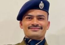 संभल: SP कृष्ण बिश्नोई ने पूरी SOG टीम को सस्पेंड किया , कबाड़ी और अश्लील वीडियो मामले में रिश्वत लेकर आरोपी छोड़ने का आरोप