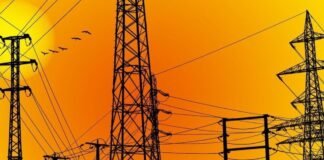 गोरखपुर: बिजली विभाग के चेयरमैन के निर्देश पर बड़ी कार्रवाई, खजनी के SDO भोलानाथ निलंबित, तीन मामलों में लापरवाही का आरोप