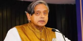 कांग्रेस ने AI समिट को बताया PR तमाशा, शशि थरूर ने की तारीफ, थरूर ने कहा बड़े आयोजन में गड़बड़ी हो सकती हैं